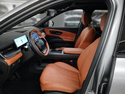 2026 Lepas L8 — sličica 13