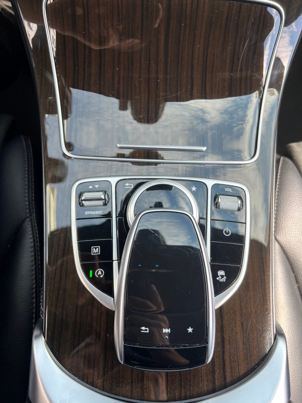 2020 Mercedes-Benz GLC — fotografija 17