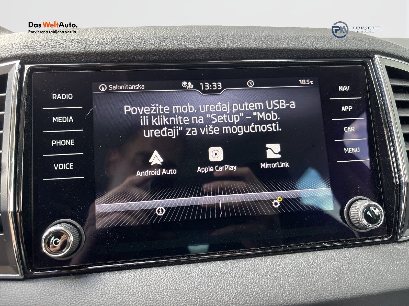 2022 Škoda Karoq — fotografija 18