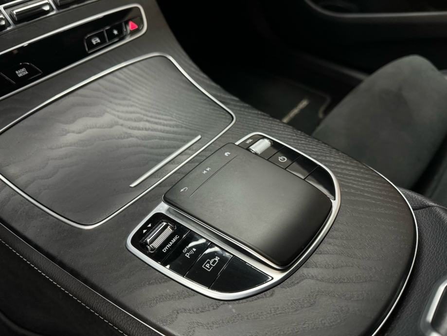 2022 Mercedes-Benz E-klasa — fotografija 10