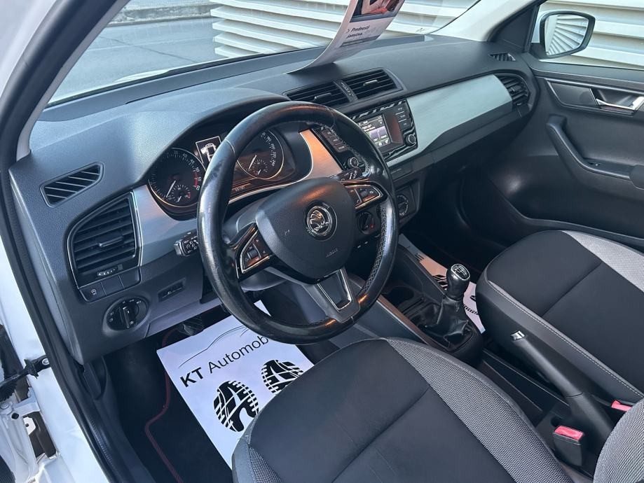 2018 Škoda Fabia — fotografija 18