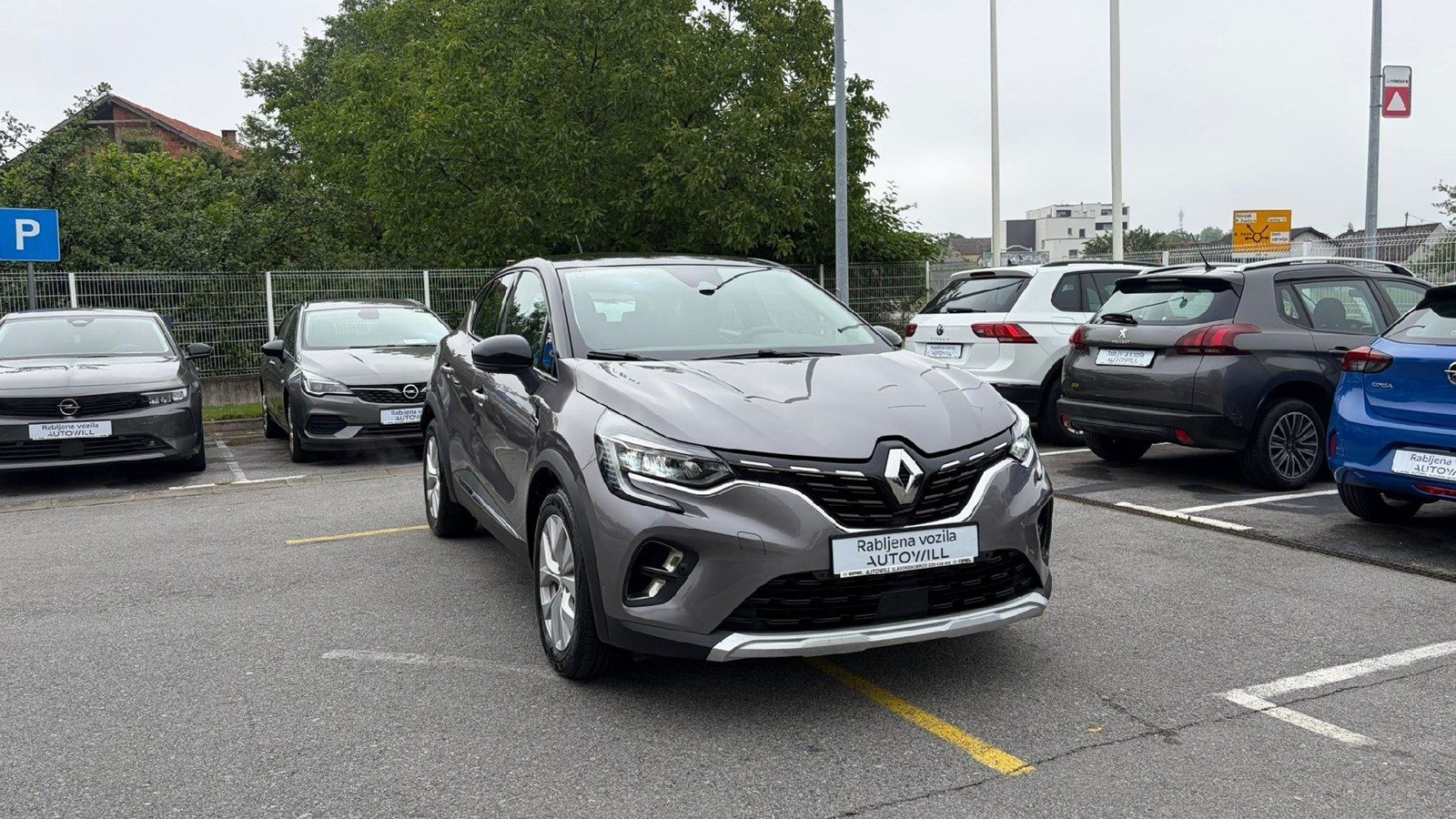 2021 Renault Captur — fotografija 8