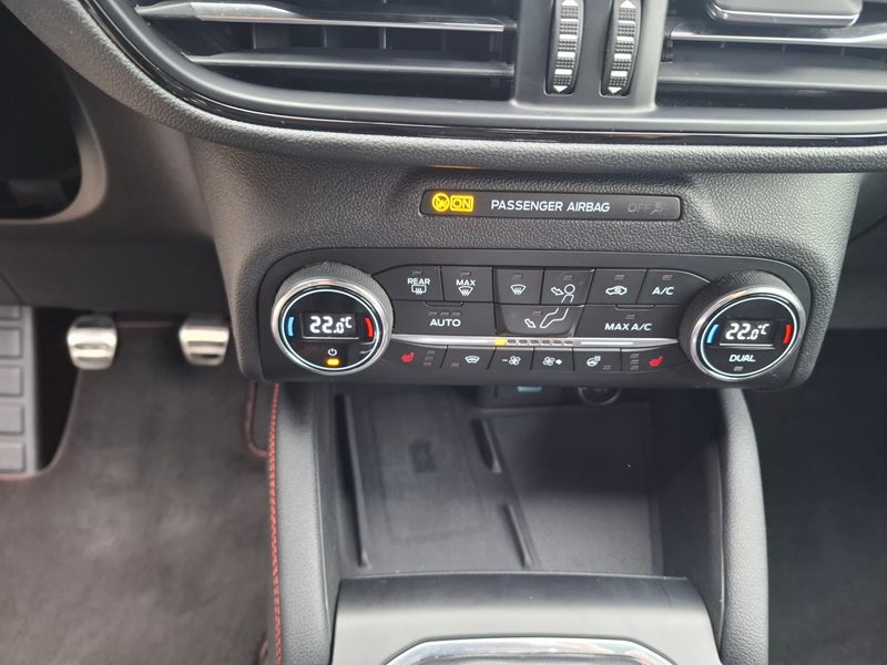 2020 Ford Kuga — fotografija 13