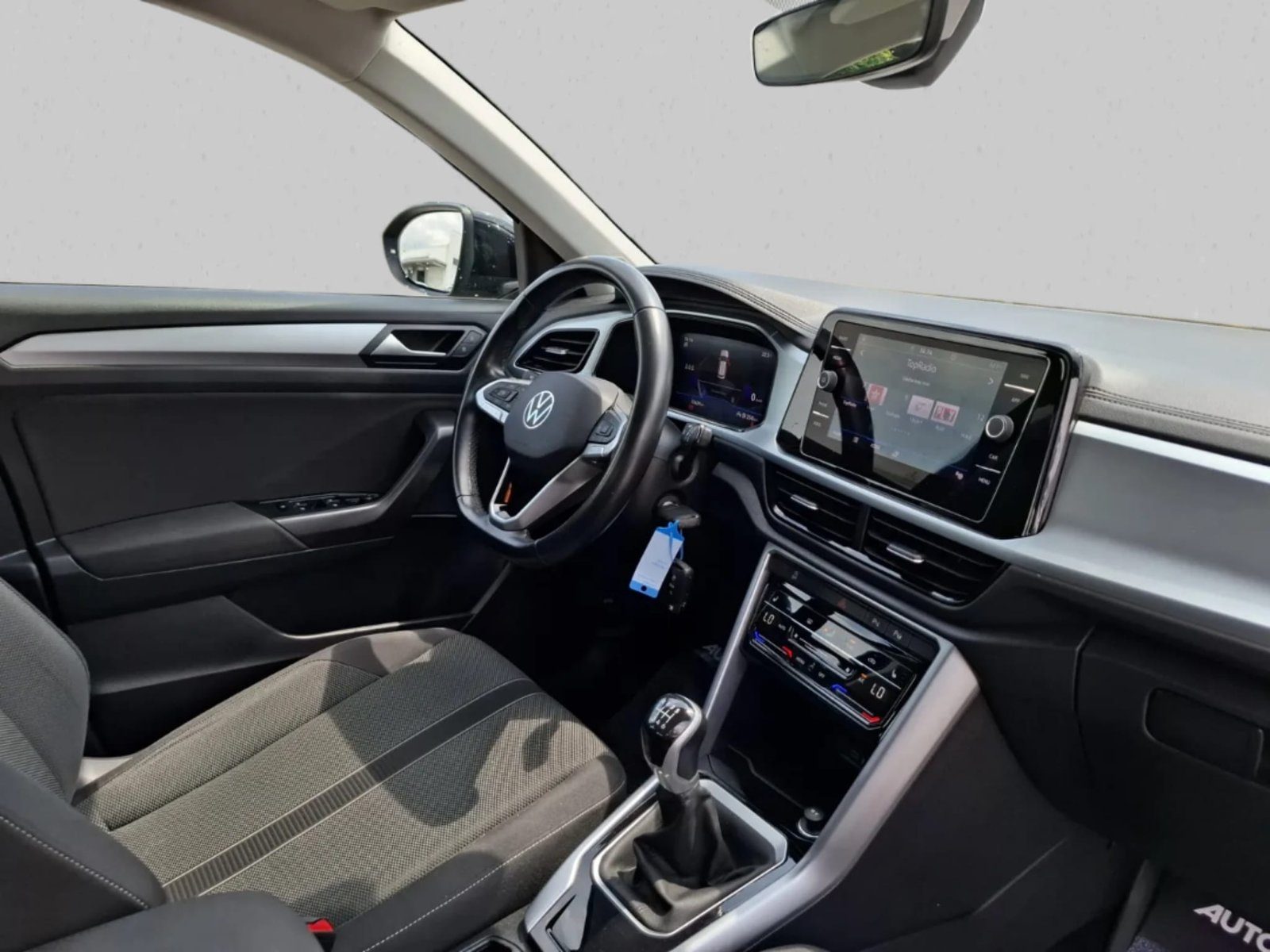 2023 Volkswagen T-Roc — fotografija 13