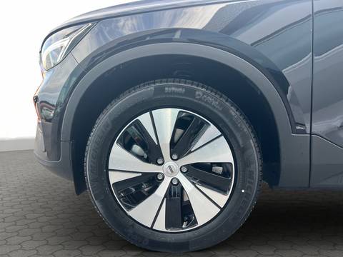 2026 Volvo XC40 — sličica 19