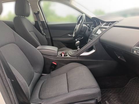 2019 Jaguar E-Pace — sličica 24