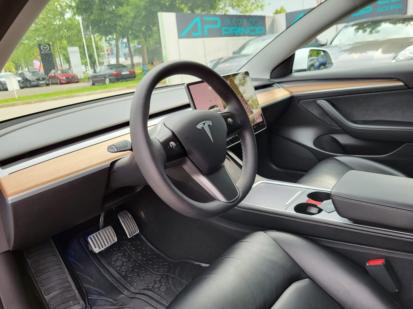 2021 Tesla Model 3 — fotografija 9