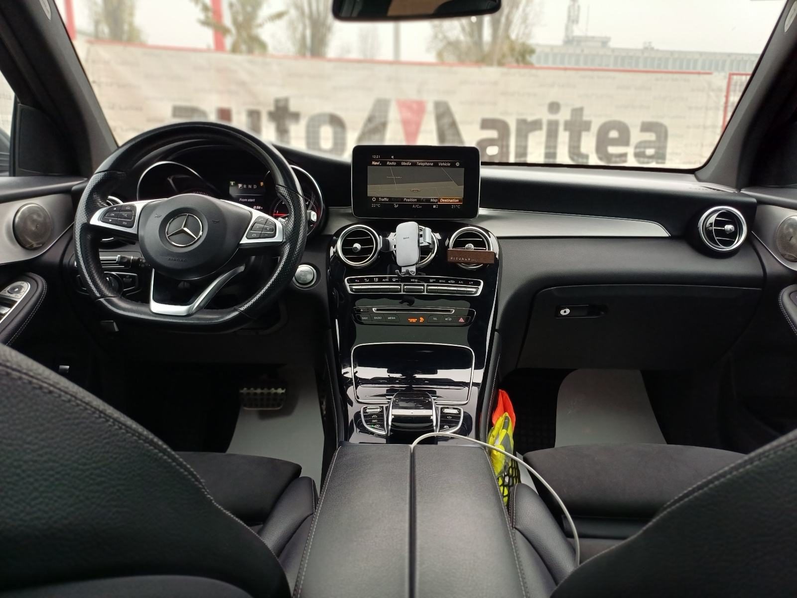 2019 Mercedes-Benz GLC — fotografija 10