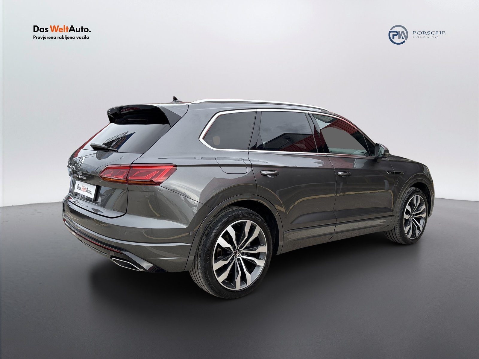 2023 Volkswagen Touareg R-Line — fotografija 8