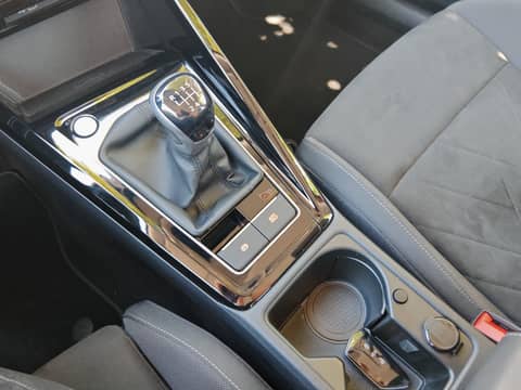 2023 Volkswagen Golf — sličica 29