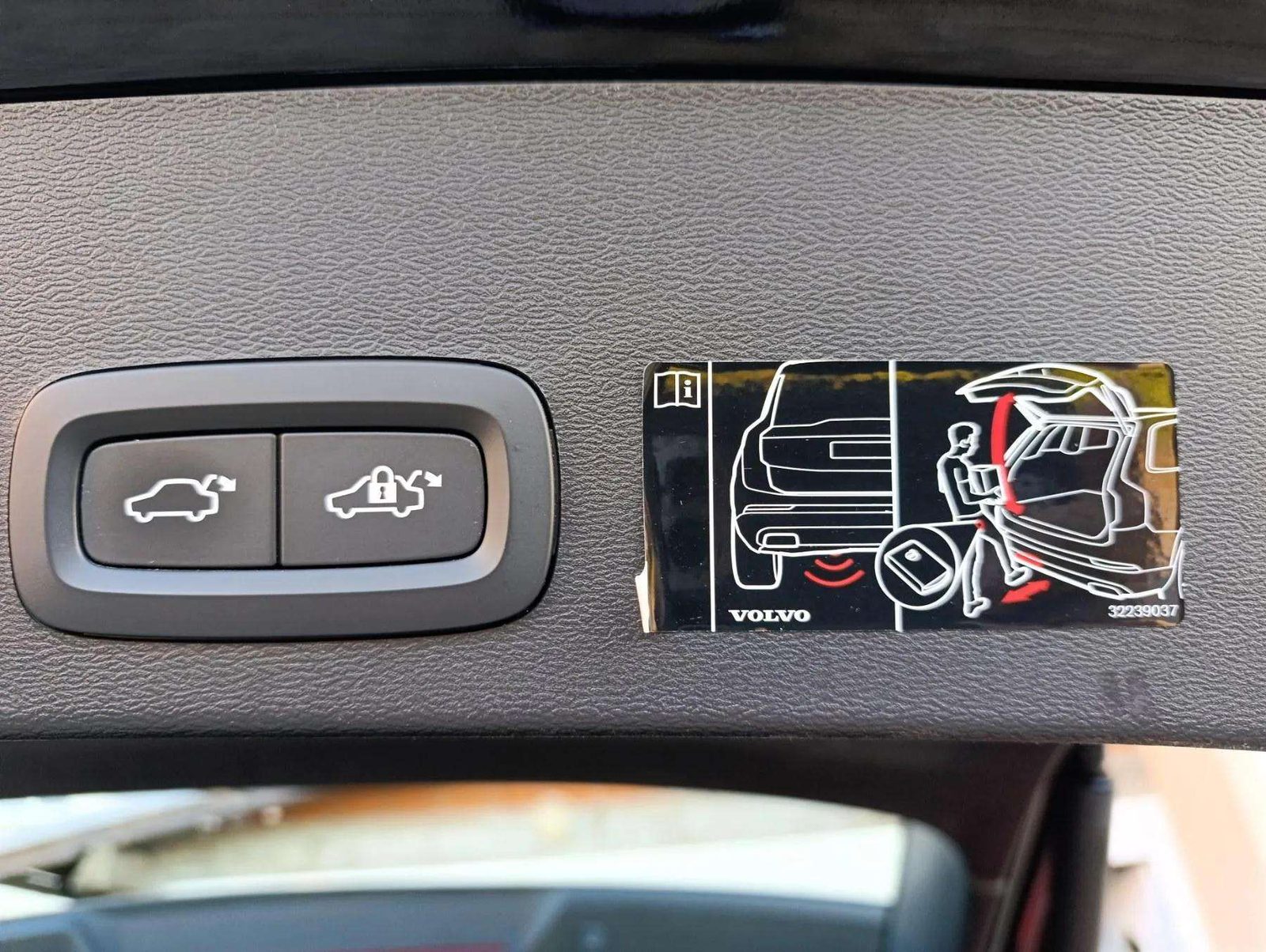 2020 Volvo XC40 — fotografija 17