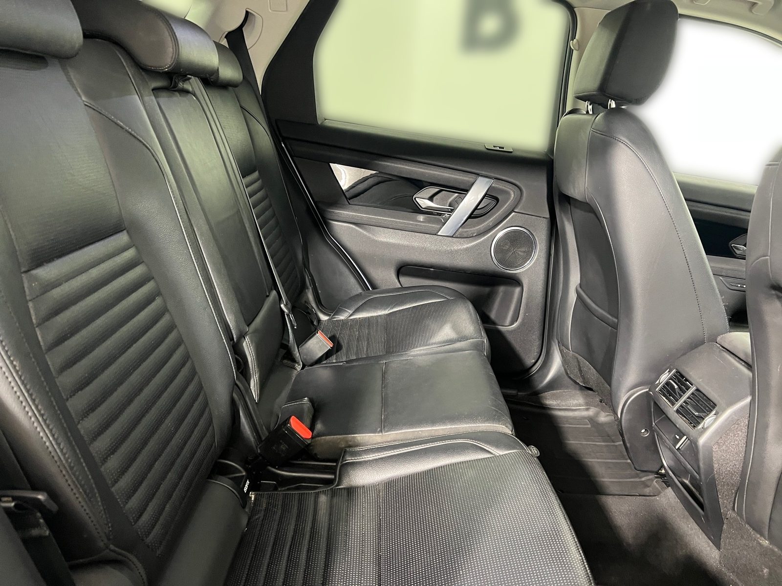 2022 Land Rover Discovery Sport — fotografija 20