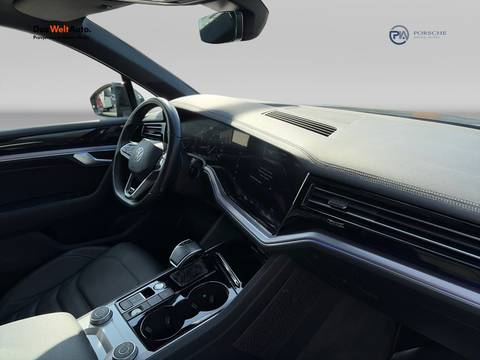 2023 Volkswagen Touareg R-Line — sličica 13