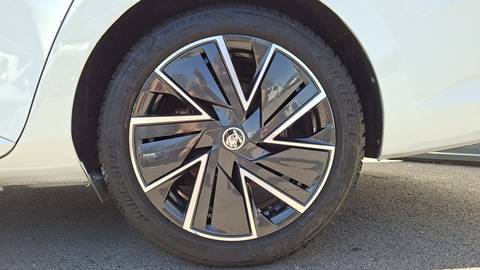 2021 Škoda Superb — sličica 27