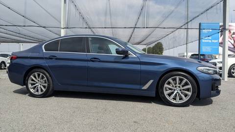 2022 BMW Serija 5 — sličica 3