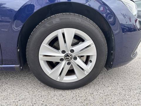 2024 Volkswagen Golf — sličica 19