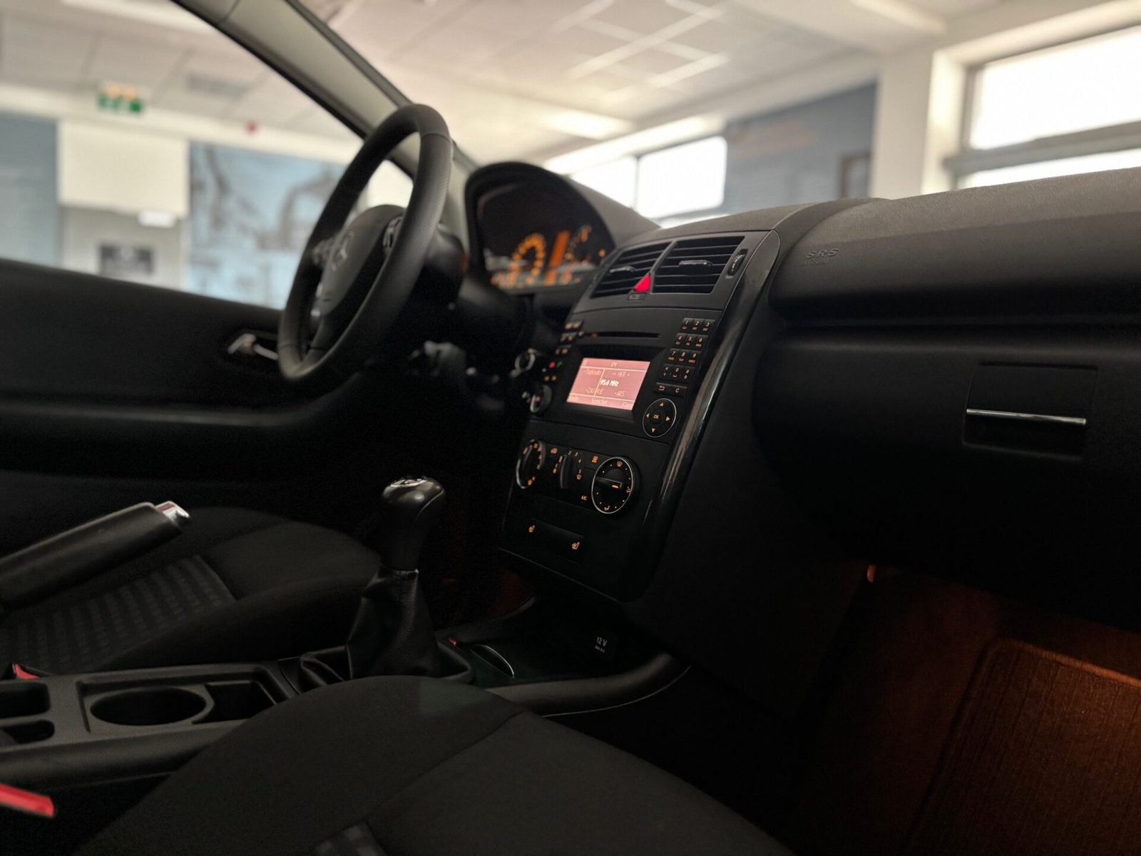 2011 Mercedes-Benz A-klasa — fotografija 13