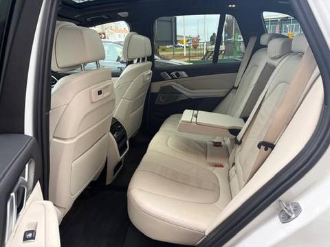 2022 BMW X5 — sličica 17