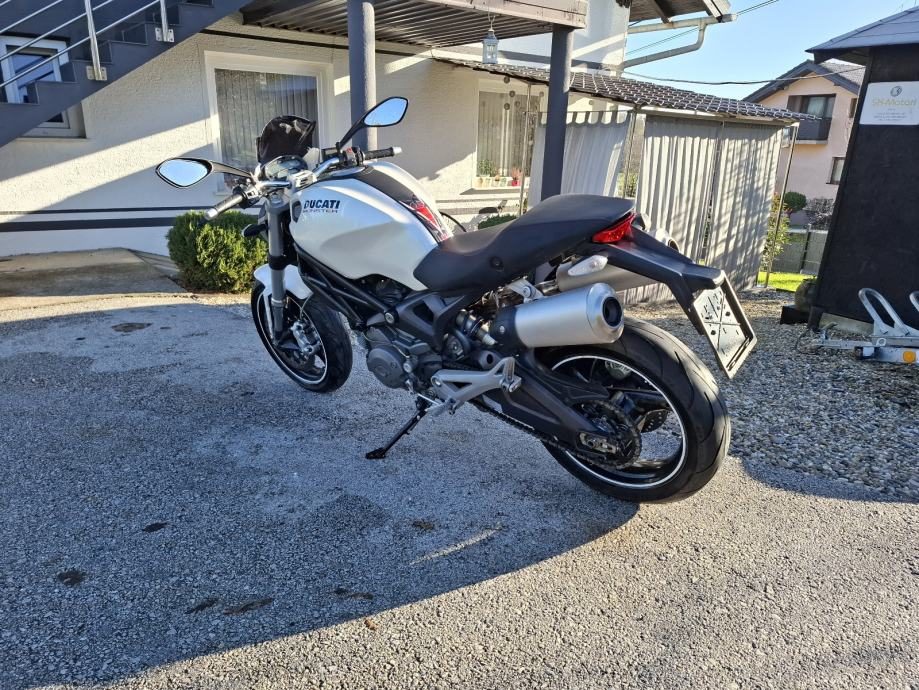 2009 Ducati Monster 696 — fotografija 6