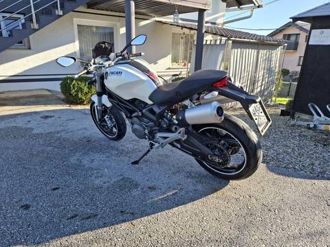 2009 Ducati Monster 696 — sličica 6