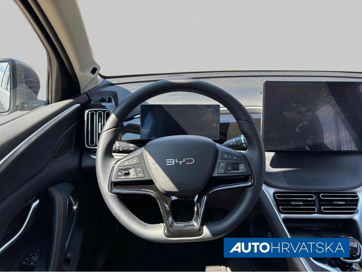 2026 BYD Sealion 5 — fotografija 8