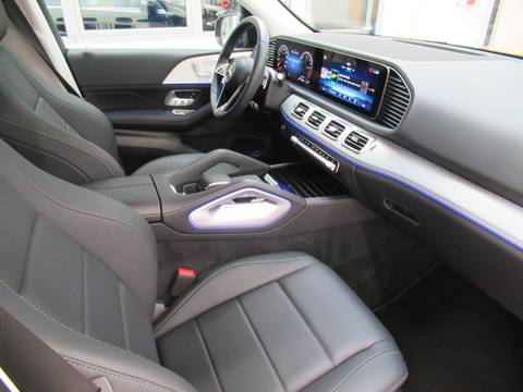 2025 Mercedes-Benz GLE — sličica 10