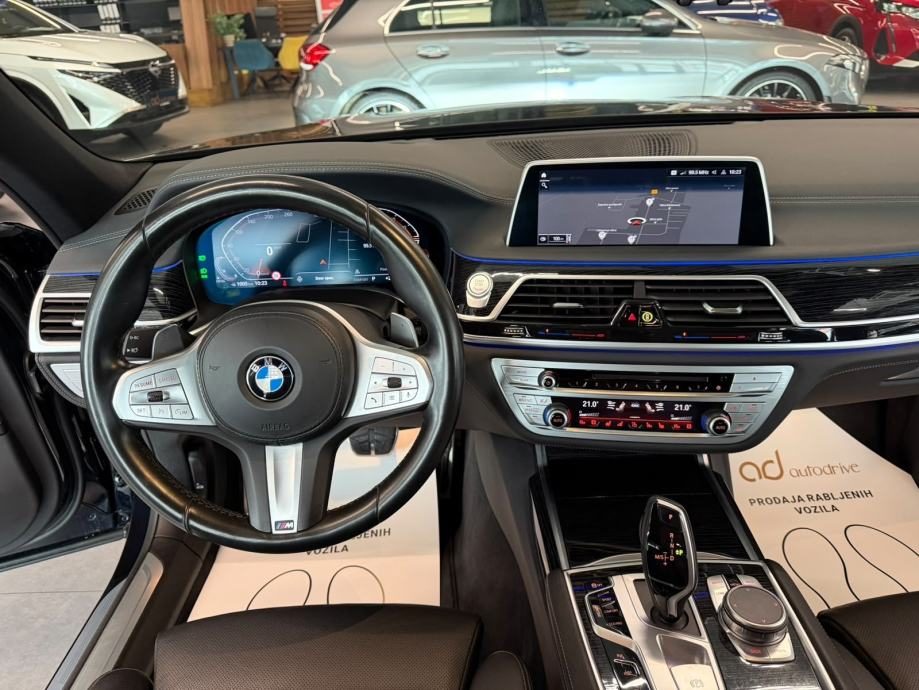 2021 BMW Serija 7 — fotografija 17