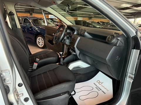 2020 Dacia Duster — sličica 21