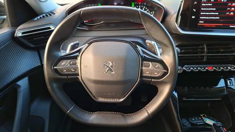 2021 Peugeot 2008 — sličica 10