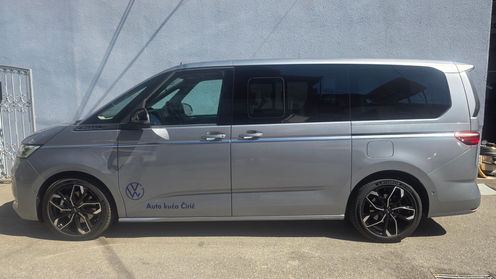 2023 Volkswagen Multivan — fotografija 5