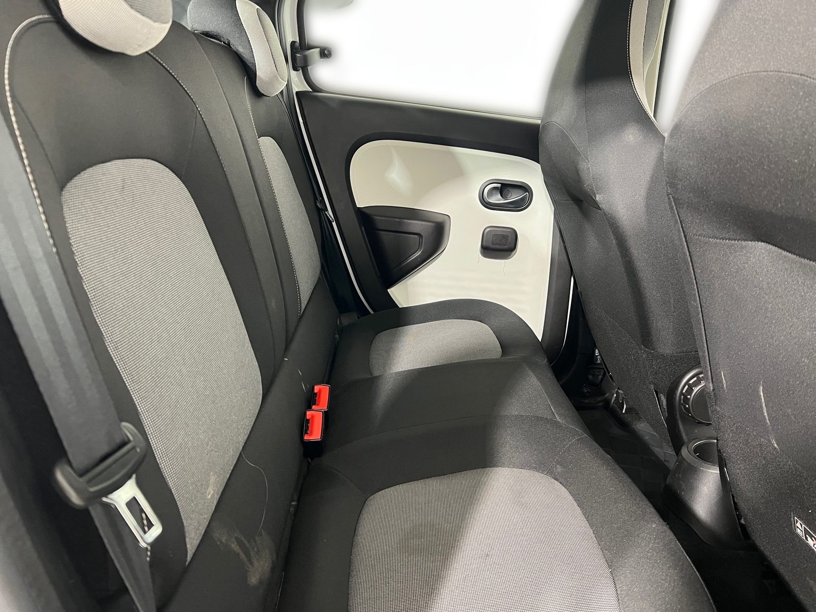 2022 Renault Twingo — fotografija 19
