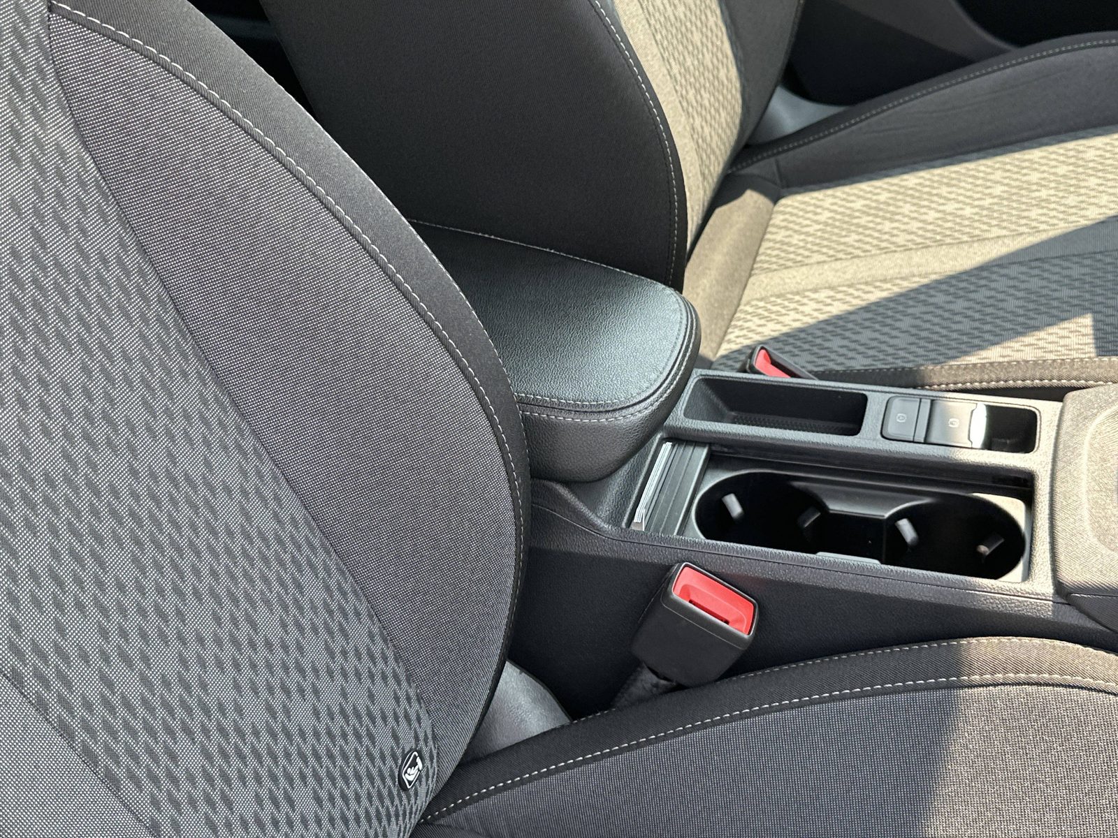 2021 Škoda Octavia — fotografija 24