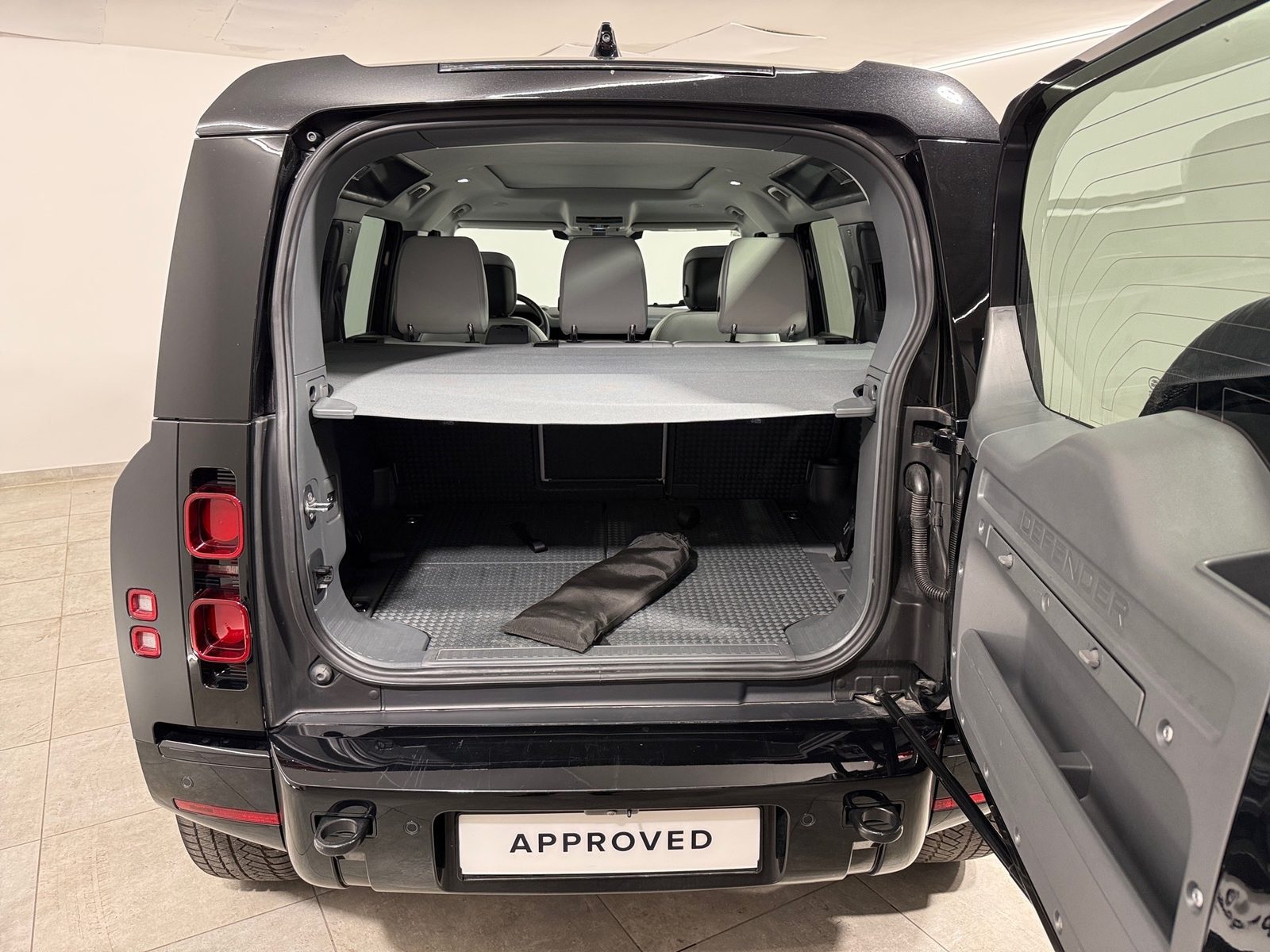 2025 Land Rover Defender — fotografija 11