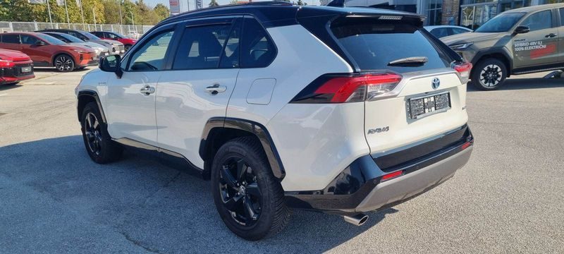 2019 Toyota RAV4 — fotografija 3