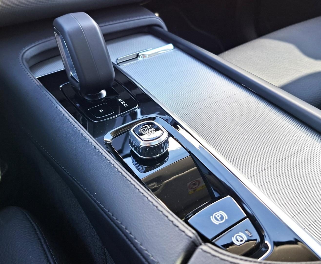 2023 Volvo XC90 — fotografija 16