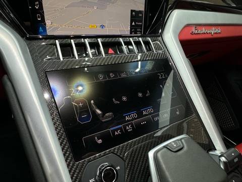 2019 Lamborghini Urus — sličica 14