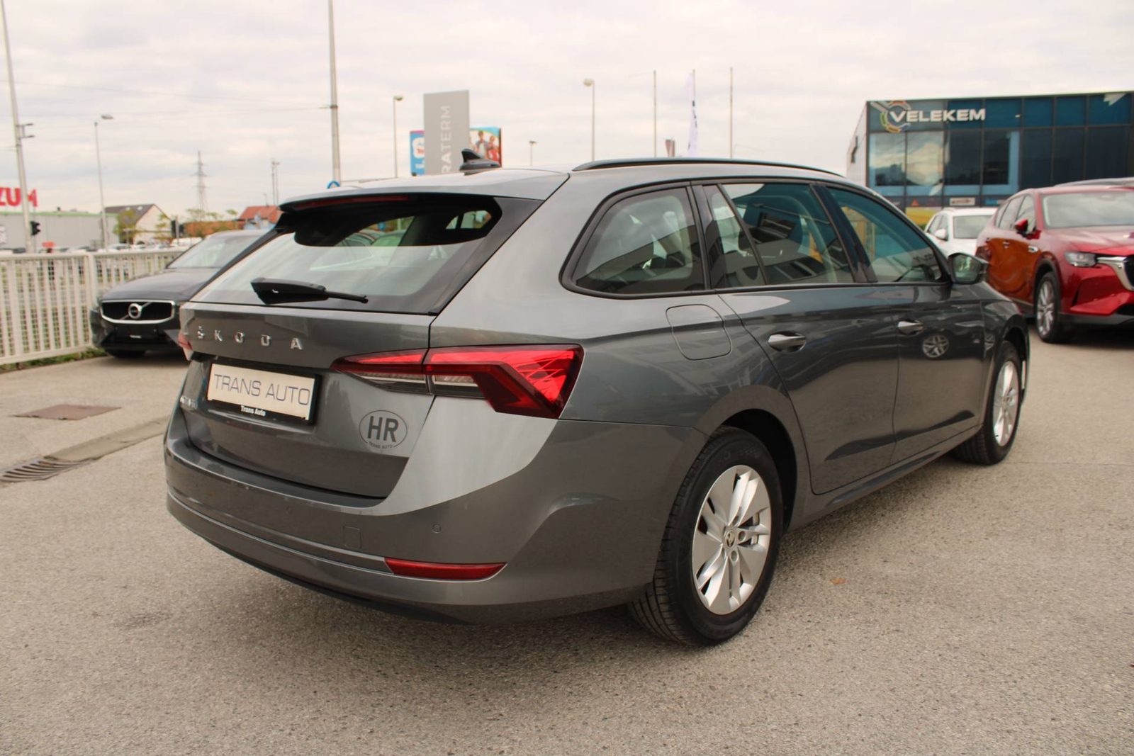 2022 Škoda Octavia Combi — fotografija 5