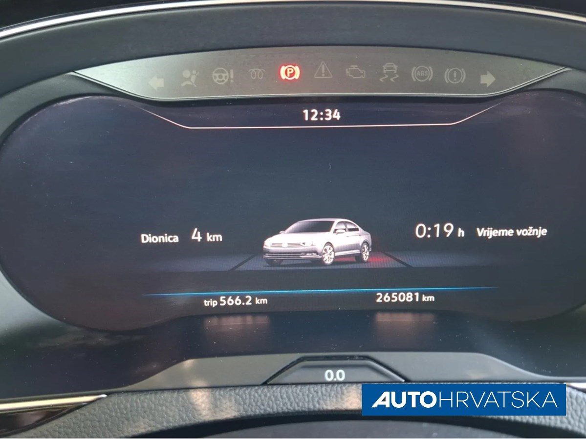 2019 Volkswagen Passat — fotografija 18