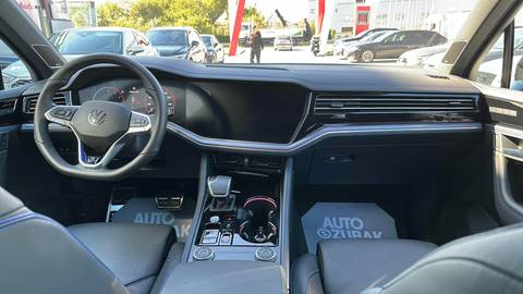 2024 Volkswagen Touareg — sličica 11