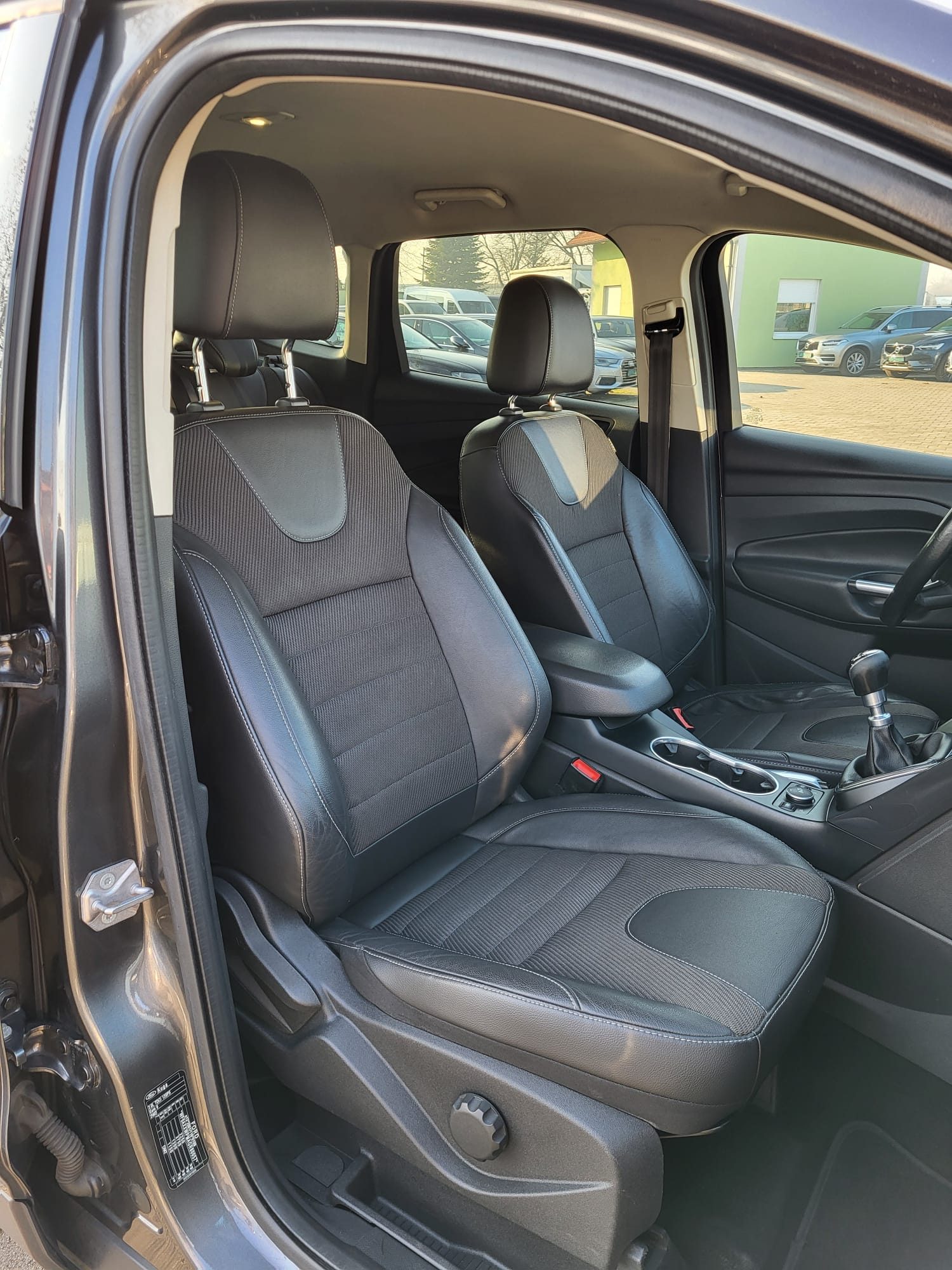 2016 Ford Kuga — fotografija 13