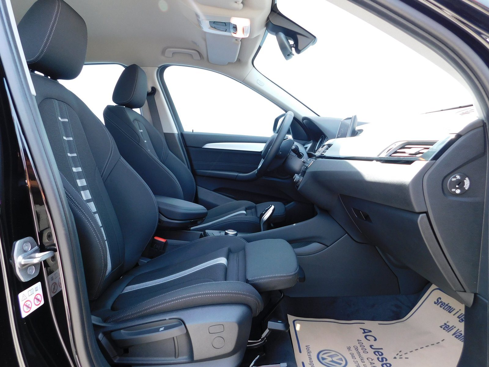 2022 BMW X1 — fotografija 11