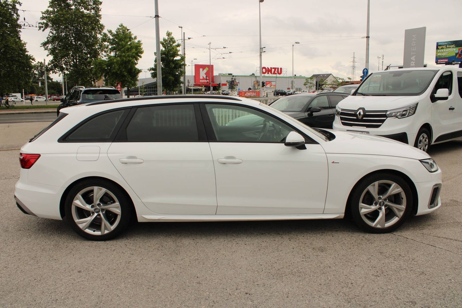 2022 Audi A4 Avant — fotografija 4