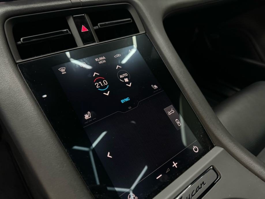 2020 Porsche Taycan — fotografija 13