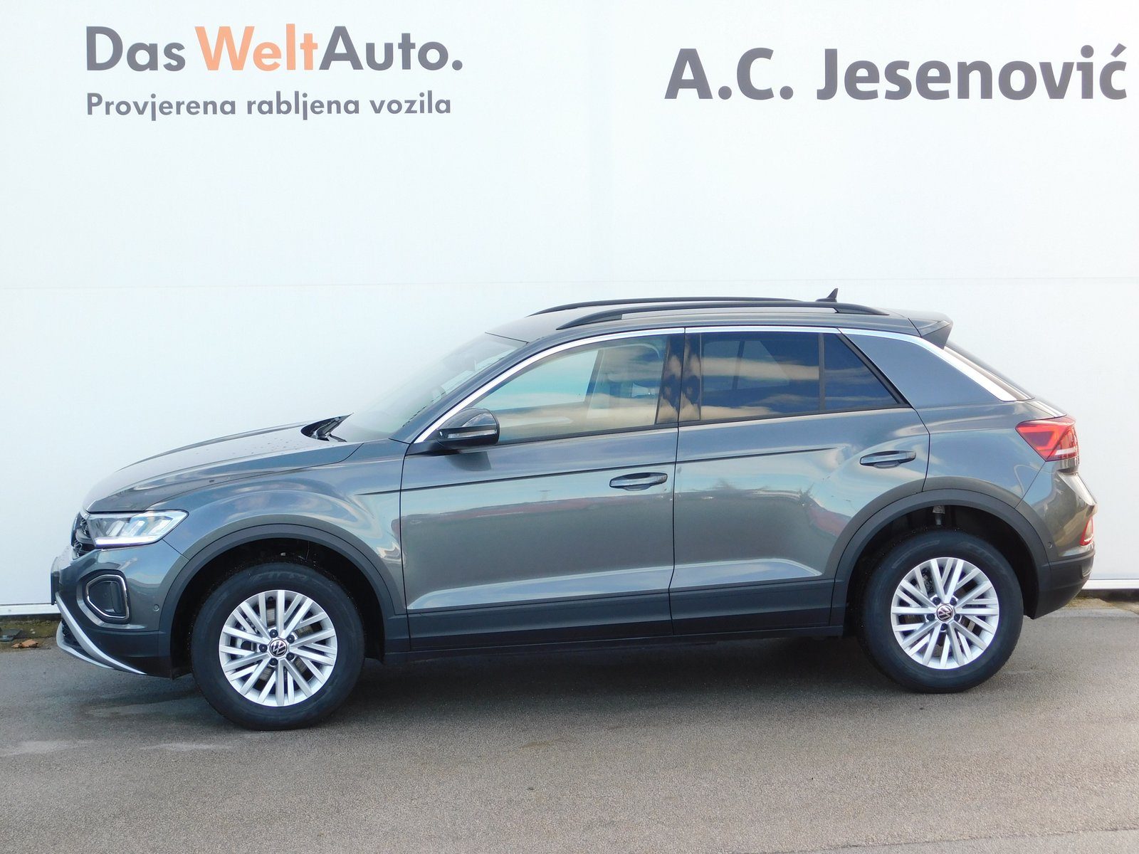 2023 Volkswagen T-Roc — fotografija 6