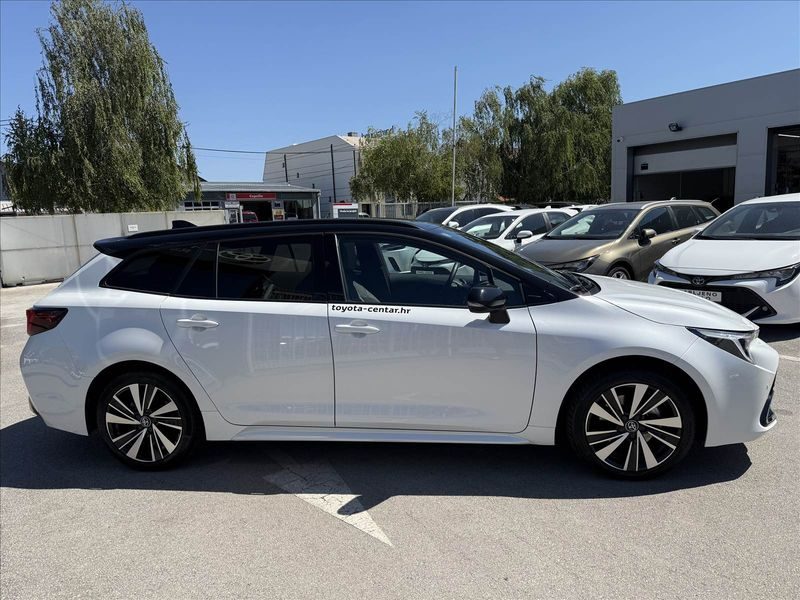 2025 Toyota Corolla — fotografija 6