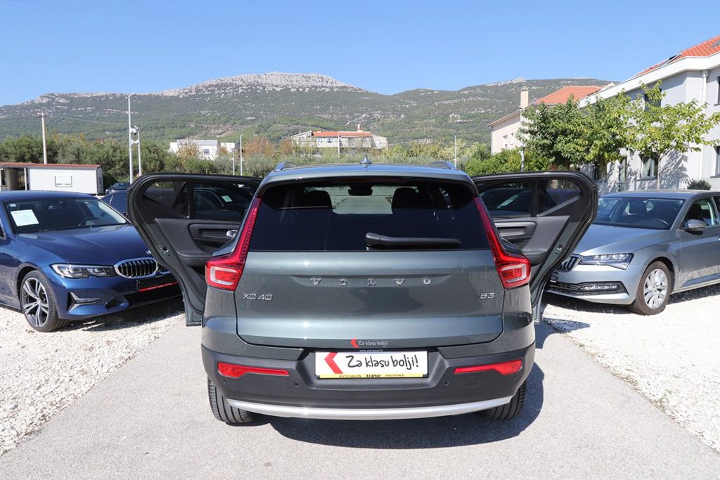 2026 Volvo XC40 — fotografija 16