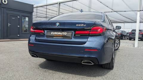 2022 BMW Serija 5 — sličica 5