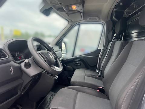 2021 Renault Master — sličica 10