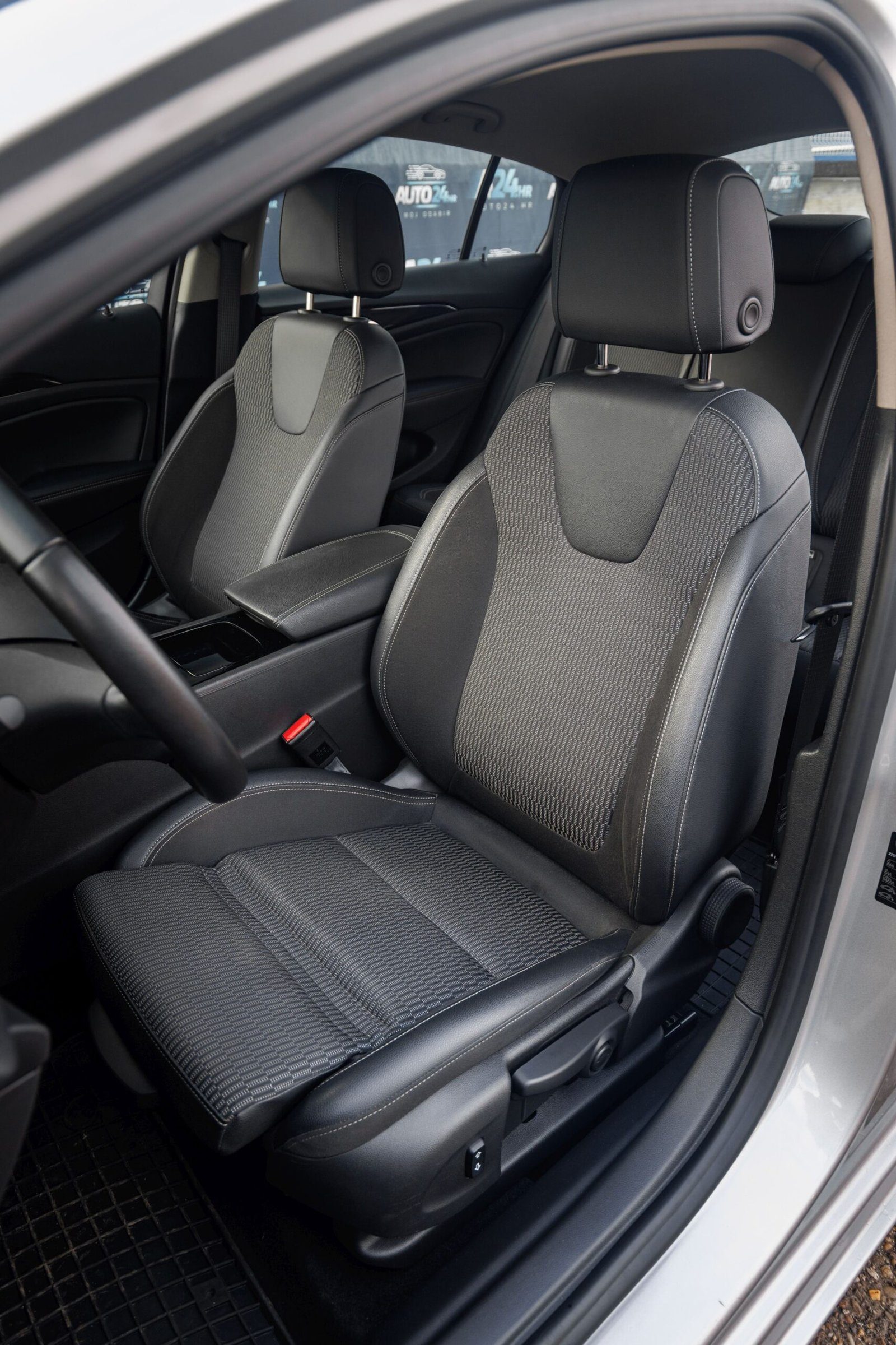 2021 Opel Insignia — fotografija 7
