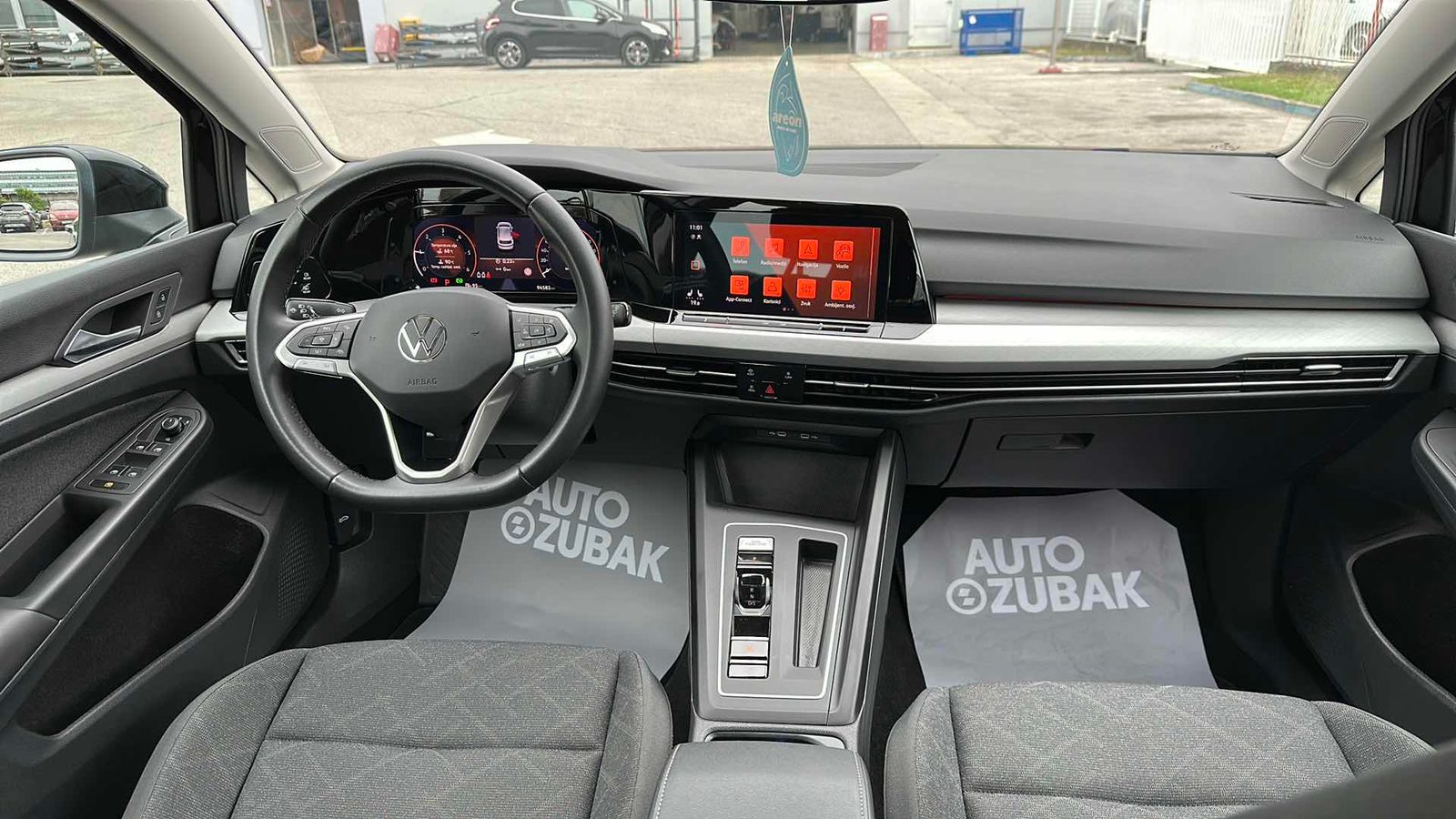 2023 Volkswagen Golf — fotografija 11
